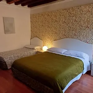 La Bella - Entire Private Appartamento Venezia