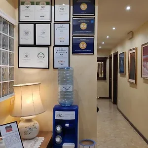 3* Alojamento de Acomodação e Pequeno-almoço Bed & Breakfast Centrale